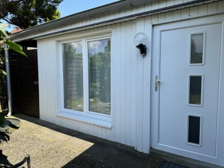 Hausansicht - Haus kaufen in Scharbeutz / Haffkrug - Ihr eigenes Ferienparadies gegenüber dem Strand von Haffkrug!