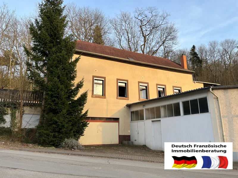 Sulzbach - Haus kaufen in Sulzbach - Renovierungsbedürftiges Einfamilienhaus mit Garage in Sulzbach