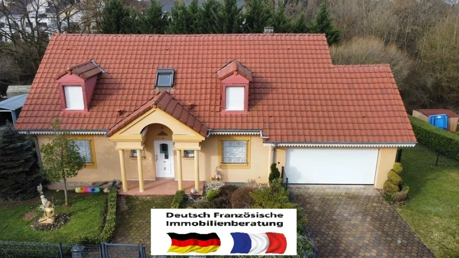 Ansicht  - Haus kaufen in Sarreguemines - Grenznähe, freistehendes Einfamilienhaus mit schönen Garten in Sarreguemines / Frankreich