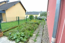 12 Kräuter u. Gemüsegarten