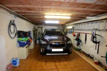 Große Garage für