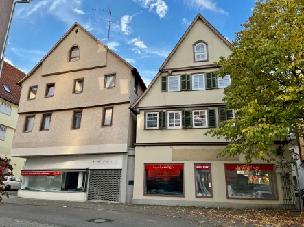 Wohn-und Geschäftshaus - Laden/Einzelhandel mieten in Schorndorf - Gewerbefläche ca. 160qm mit großzügiger Schaufensterfläche in exponierter Lage von Schorndorf