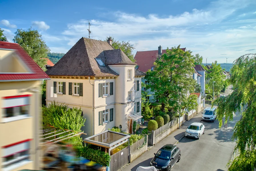 Ansicht - Haus kaufen in Schorndorf - Charmantes Zweifamilienhaus im Altbaustil – Historische Eleganz trifft TOP LAGE