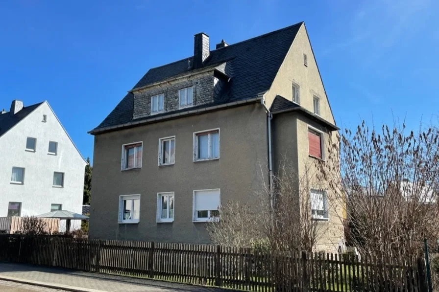 Außenansicht - Haus kaufen in Burgstädt - Großzügiges Zweifamilienhaus in Burgstädt