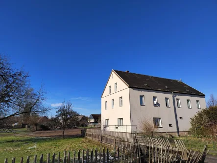 Straßenansicht - Haus kaufen in Zwickau - Großzügiges ehemaliges Bauernhaus in Crossen  