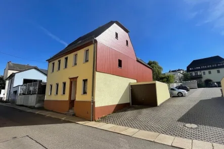 Außenansicht - Haus kaufen in Burgstädt - Liebenswertes Häuschen im Zentrum von Burgstädt