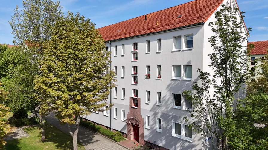 Hausansicht - Wohnung mieten in Zwickau - Ruhige Dreiraumwohnung in begehrter Lage