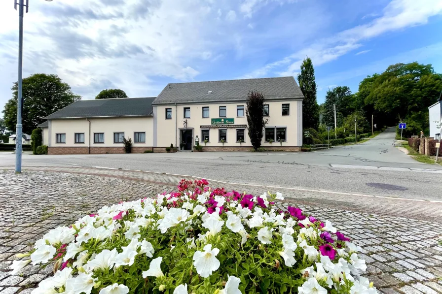  Außenansicht  - Gastgewerbe/Hotel kaufen in Bernsdorf - ländlich gelegene Gaststätte - was ist Ihre Idee für diese Immobilie 