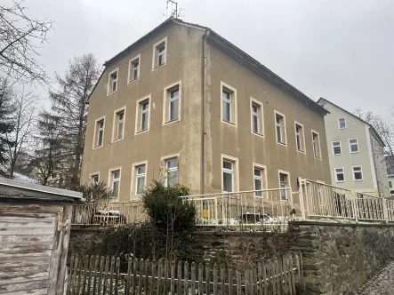 Außen_1 - Haus kaufen in Grünhainichen - Großes, sanierungsbedürftiges Einfamilienhaus in zentraler Lage