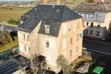 Drohnenbild - Haus kaufen in Reinsdorf - 3 Familienhaus - Reinsdorf - vielseitig nutzbar