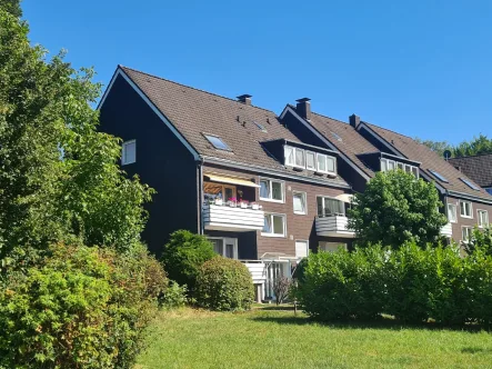 Hausansicht - Wohnung kaufen in Essen - Sofort bezugsfrei! Gut geschnittene Eigentumswohnung mit 3 Zimmern, ca. 69 m² Wfl. und Balkon