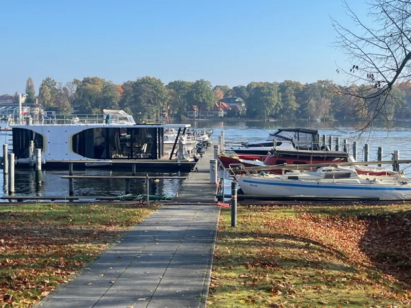  - Wohnung kaufen in Berlin / Grünau - Altersgerechte Wohnung mit Bootsliegeplatz (4 x 10 m) am Ufer der Dahme!