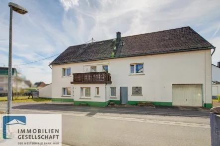 Außenansicht - Haus kaufen in Girod - Platz in Haus, Scheune und Garten - für Selbermacher und Alleskönner