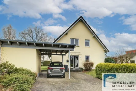 Haus + Carport - Haus kaufen in Herschbach - Vermietete Doppelhaushälfte in guter Wohnlage von Herschbach!