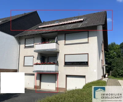 Straßenansicht - Wohnung kaufen in Altenkirchen - Gepflegte Eigentumswohnung mit sep. Garage in attraktiver Lage!