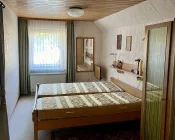 Schlafzimmer DG