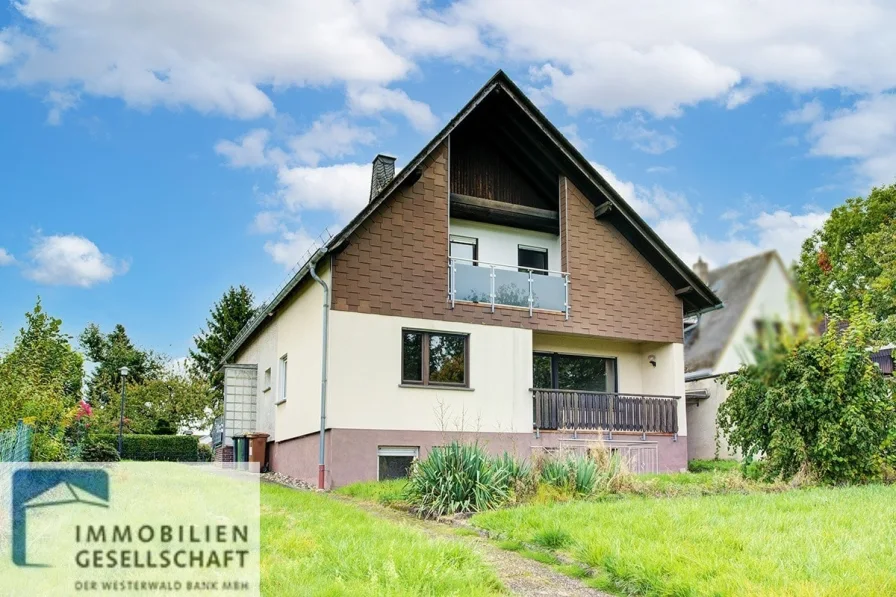 Ansicht vom Garten - Haus kaufen in Höhr-Grenzhausen - Wohnhaus in sehr guter Lage