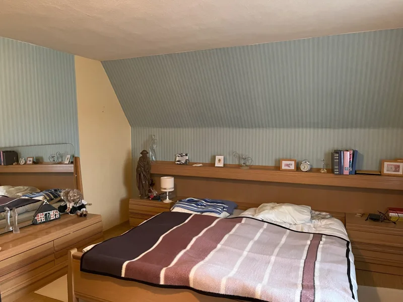 Schlafzimmer / Wohnzimmer OG