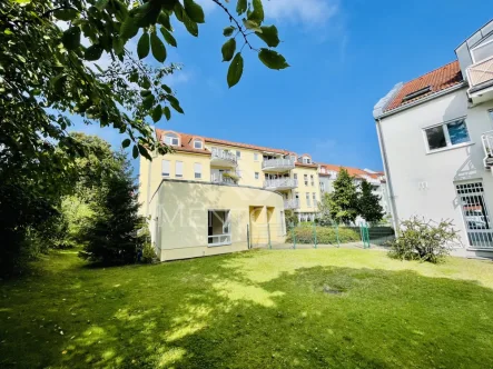 Titelbild - Wohnung mieten in Wurzen - Gemütliche 1-Raum-Wohnung mit Terrasse und Küche in Wurzen