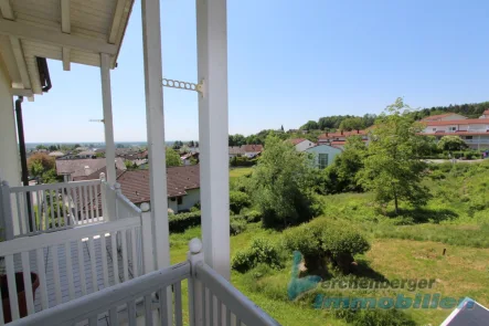 Aussicht vom Balkon - Wohnung kaufen in Deggendorf - +++2 Zimmer Eigentumswohnung in schöner Aussichtslage von Deggendorf+++