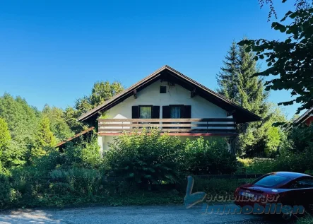 Ansicht - Haus kaufen in Grafling - *** Wohnhaus in absolut ruhiger Aussenbereichs-Höhenlage Nähe Deggendorf ***