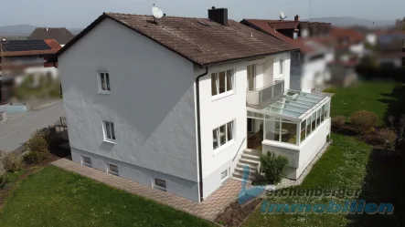 Ansicht 1 - Haus kaufen in Niederalteich - *** Einfamilienhaus in ruhiger Lage von Niederalteich ***