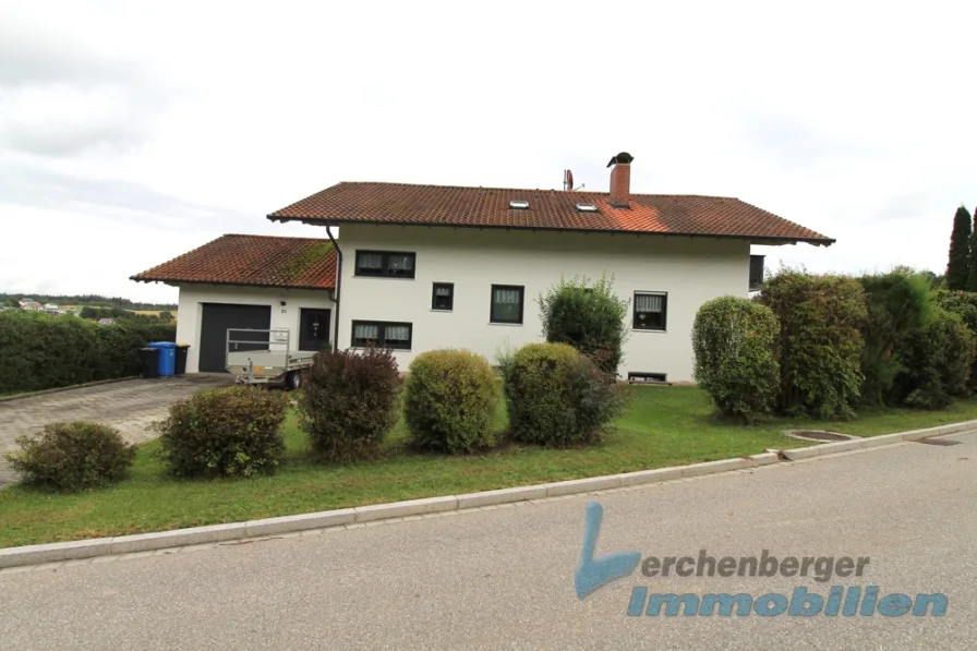 Hausansicht1.jpg - Haus kaufen in Griesbach - ***Charmantes Einfamilienhaus mit Garten in Griesbach***