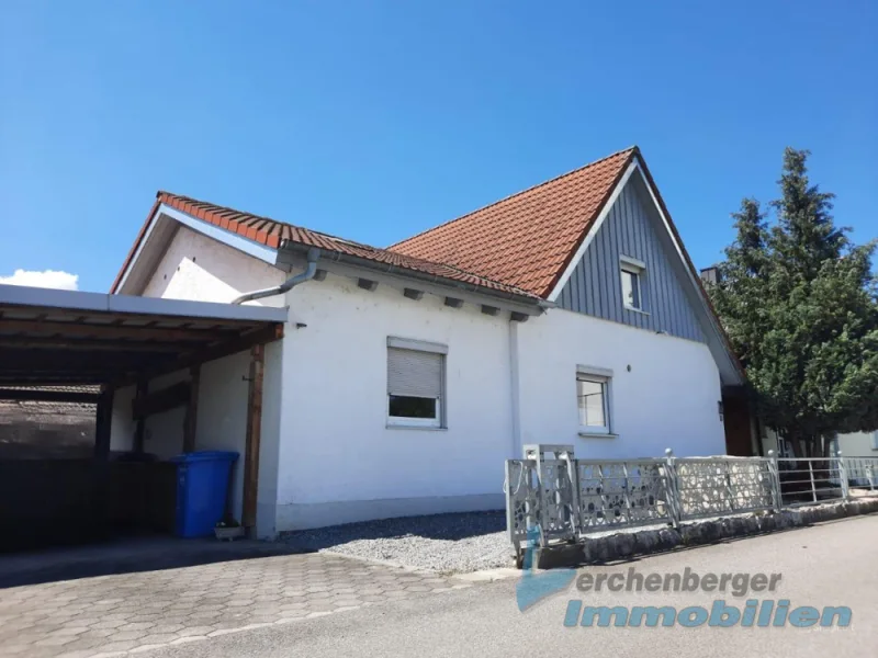 Ansicht  - Haus kaufen in Wallersdorf / Haidlfing - *** Einfamilienhaus in ruhiger Siedlungslage in der Nähe von Wallersdorf ***