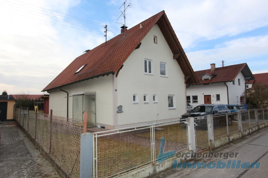 Ansicht - Haus kaufen in Otzing - *** Einfamilienhaus in ruhiger Siedlungslage von Otzing auf Erbpacht ***