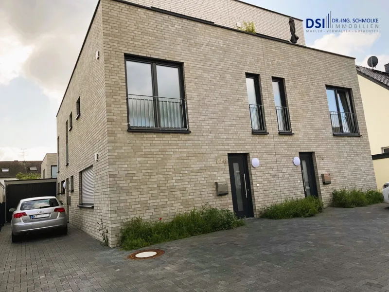 Aussenansicht - Wohnung mieten in Köln / Wahn - Wahnheide:  Moderne 2,5 Zimmer Maisonettewohnung in ruhiger Lage mit Balkon!