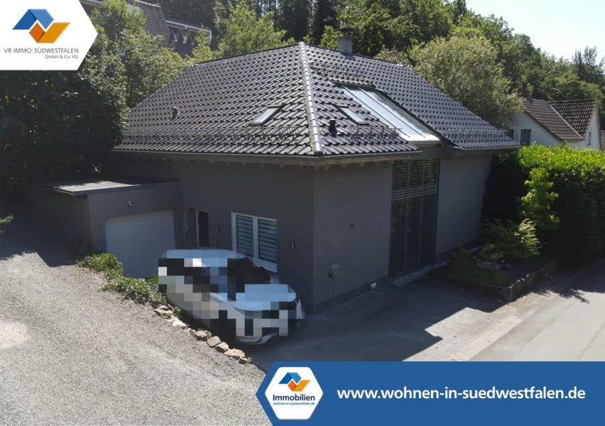 Titelbild - Haus kaufen in Plettenberg - VR IMMO: Exklusives Haus mit einem liebevollen Ambiente - hier geht Ihr Traum in Erfüllung.