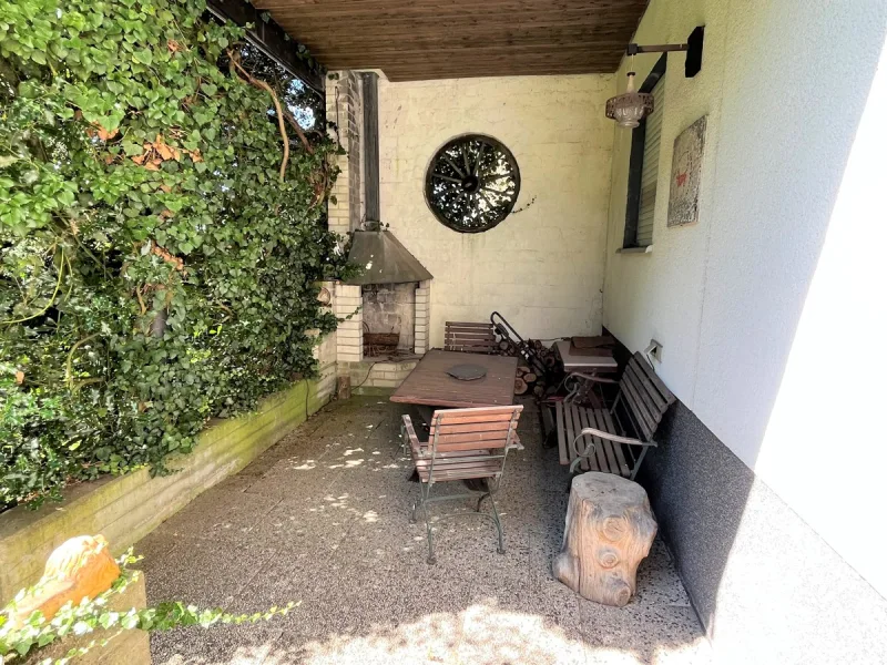 überdachte Terrasse