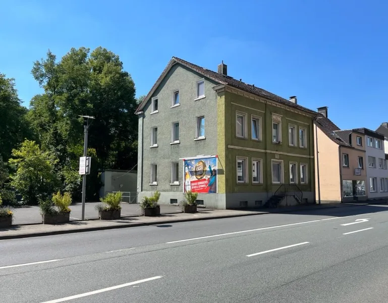 Straßenansicht