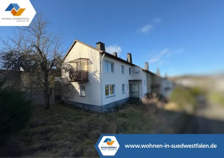 Titelseite - Haus kaufen in Neuenrade - VR IMMO: Reihenendhaus mit Potenzial: Viel Wohnraum zum günstigen Kaufpreis!