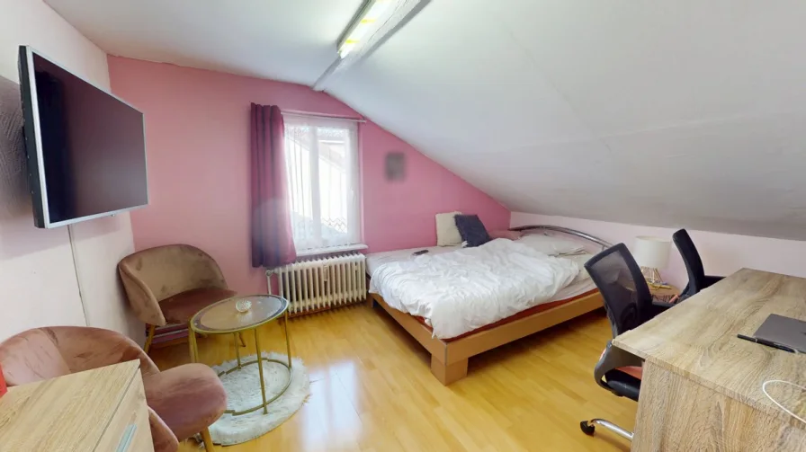 Schlafzimmer DG