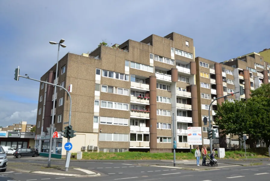 Außenansicht - Wohnung kaufen in Köln - 2 Zimmer Wohnung in Meschenich