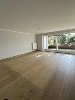 Wohnzimmer - Wohnung mieten in Seevetal - Moderne 4-Zimmerwohnung mit Balkon