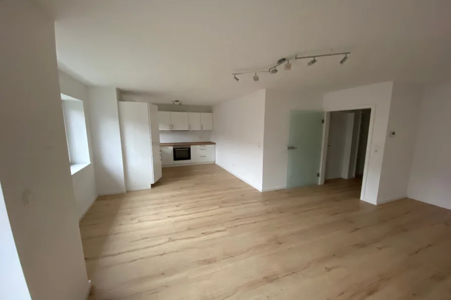 Wohnen/Essen - Wohnung mieten in Aurich - Wohnen Sie traumhaft schön, modern und zentral - 3 ZKB Etagenwohnung mit EBK, Balkon & Stellplatz