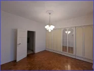 Schlafzimmer mit Einbauschrank