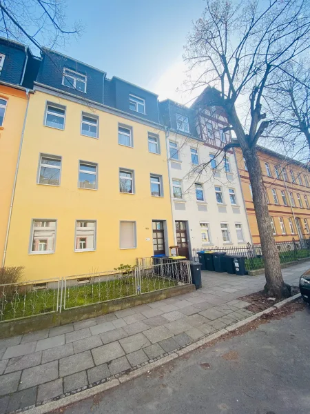 Außenansicht - Wohnung mieten in Arnstadt - Große 4-Raum-Wohnung mit Balkon in Arnstadt Mitte