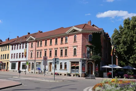 Bahnhofstraße 24 - Wohnung mieten in Arnstadt - Ihre neue Wohlfühl-Wohnung mit Balkon direkt am Schlossgarten