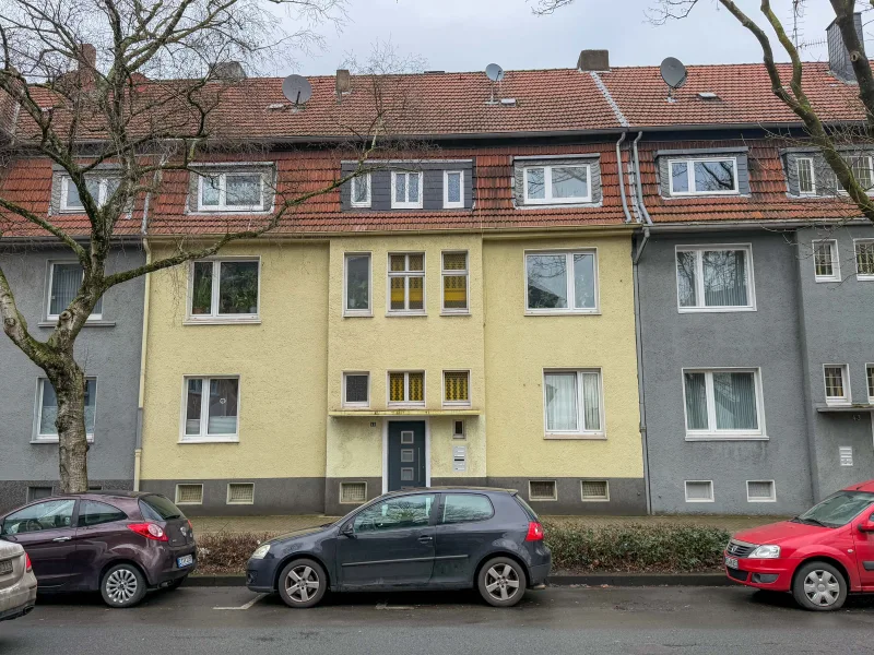 Straßenansicht 2 - Haus kaufen in Herne - Älteres Mehrfamilienhaus in bester Lage!