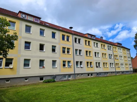 Lindenstraße - Groß Mohrdorf - Wohnung mieten in Groß Mohrdorf - Ferienwohnung zur Dauervermietung in Ostseenähe zu vermieten!