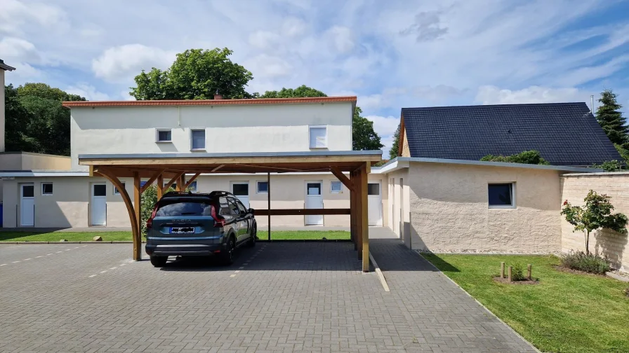 04 Carport 1000089584