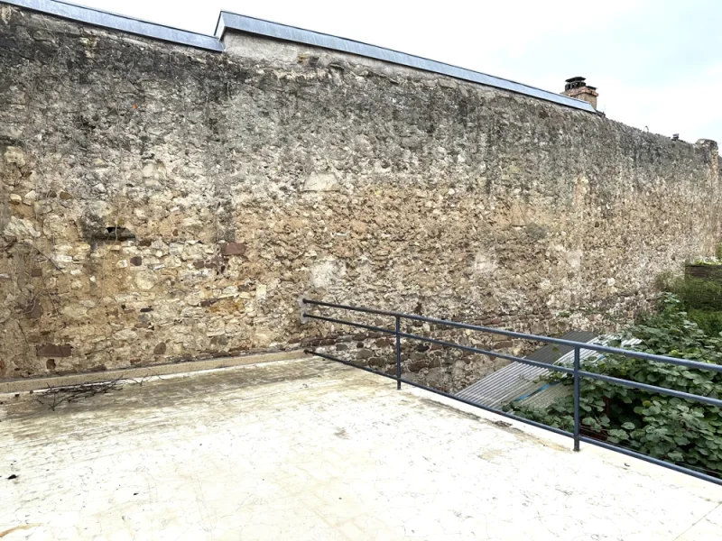 WE 5 Terrasse mit Blick auf Stadtmauer
