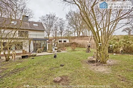 1.Objektansicht - Haus mieten in Iserlohn - EIN TRAUMHAUS ZUR MIETE! DOPPELHAUSHÄLFTE MIT TERRASSE, GARTEN UND DOPPELGARAGE IN IDYLLISCHER LAGE