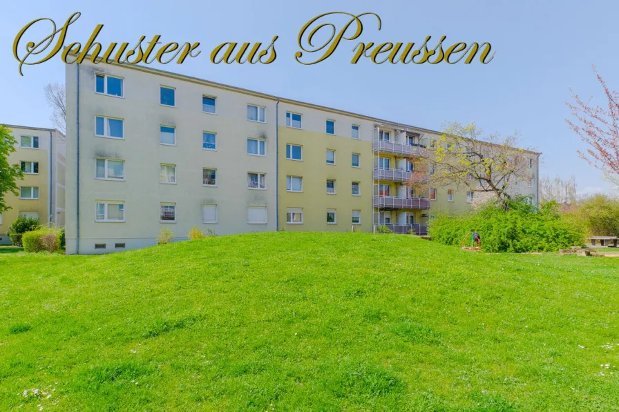 Wohnhaus Ansicht 1 - Wohnung kaufen in Berlin - Schuster aus Preussen - Pankow in ruhiger Grünlage - freie 3 Raum-Eigentumswohnung, 1.OG, Balkon, Wannenbad, Stellpatz