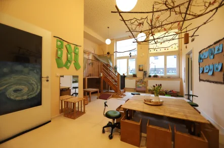 Leidenschaft Immobilien Höpfner  - Haus kaufen in Kiel / Hassee - Ein Herz für Kinder - Mehrfamilienhaus mit Mischnutzung in 24113 Kiel/ Hassee