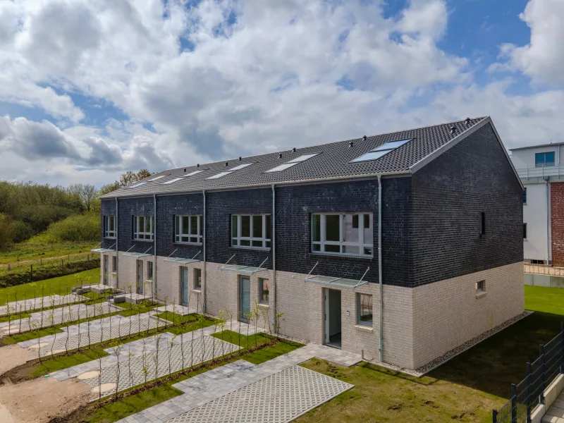 Ansicht Haus - Haus kaufen in Eckernförde - Neubau-Reihenendhaus im Neubaugebiet Schiefkoppel Süd