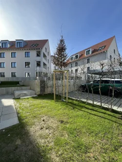 Die Wohnanlage - Wohnung mieten in Reutlingen - Traumhafte Dachgeschosswohnung modern – lichtdurchflutet – großzügig